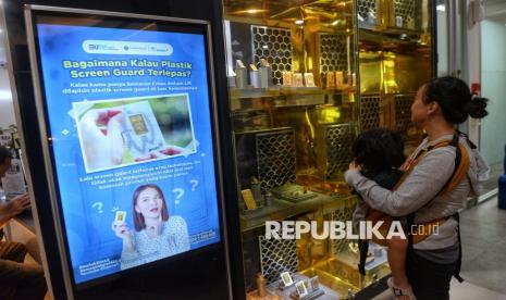 Ekonom Ungkap Faktor Geopolitik Picu Harga Emas Meroket Tajam