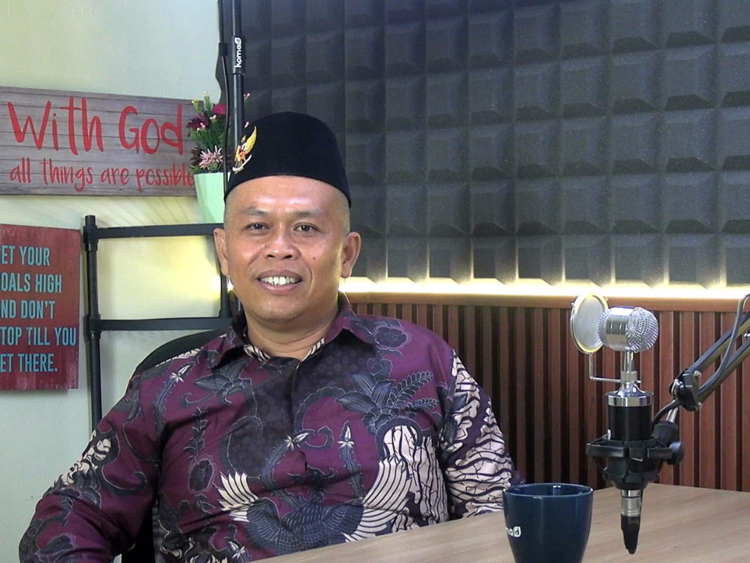 Emas Minta Amien Rais Momong Cucu, Jangan Intervensi Presiden!