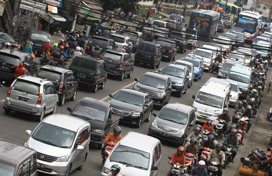 Komisi III DPR Desak Atasi Macet Parah Tol Jakarta-Tangerang