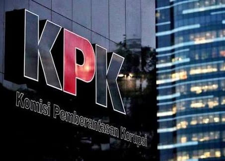 KPK Sikat Produsen Rokok Akali Cukai, Periksa Intensif!