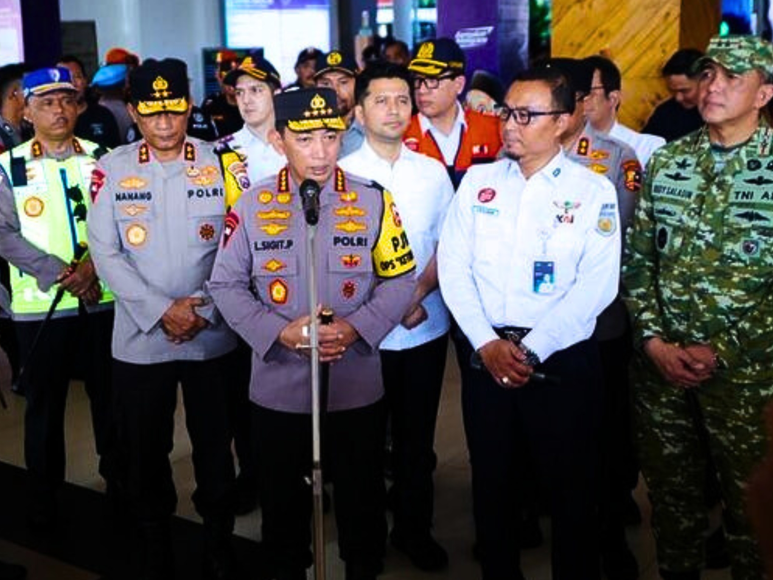 Kapolri Sikat Habis Kasus Air Keras Aktivis KontraS Atas Perintah Presiden