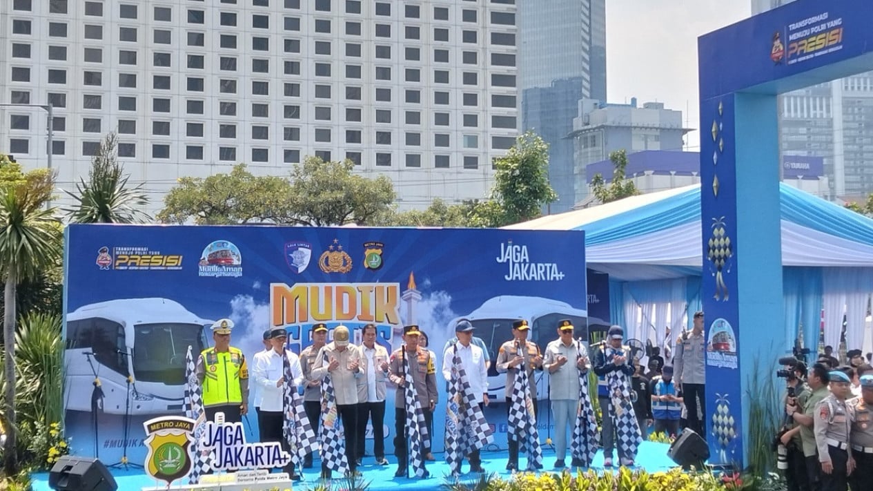 Polda Metro Jaya Berangkatkan Ribuan Pemudik Gratis, Dikawal Ketat