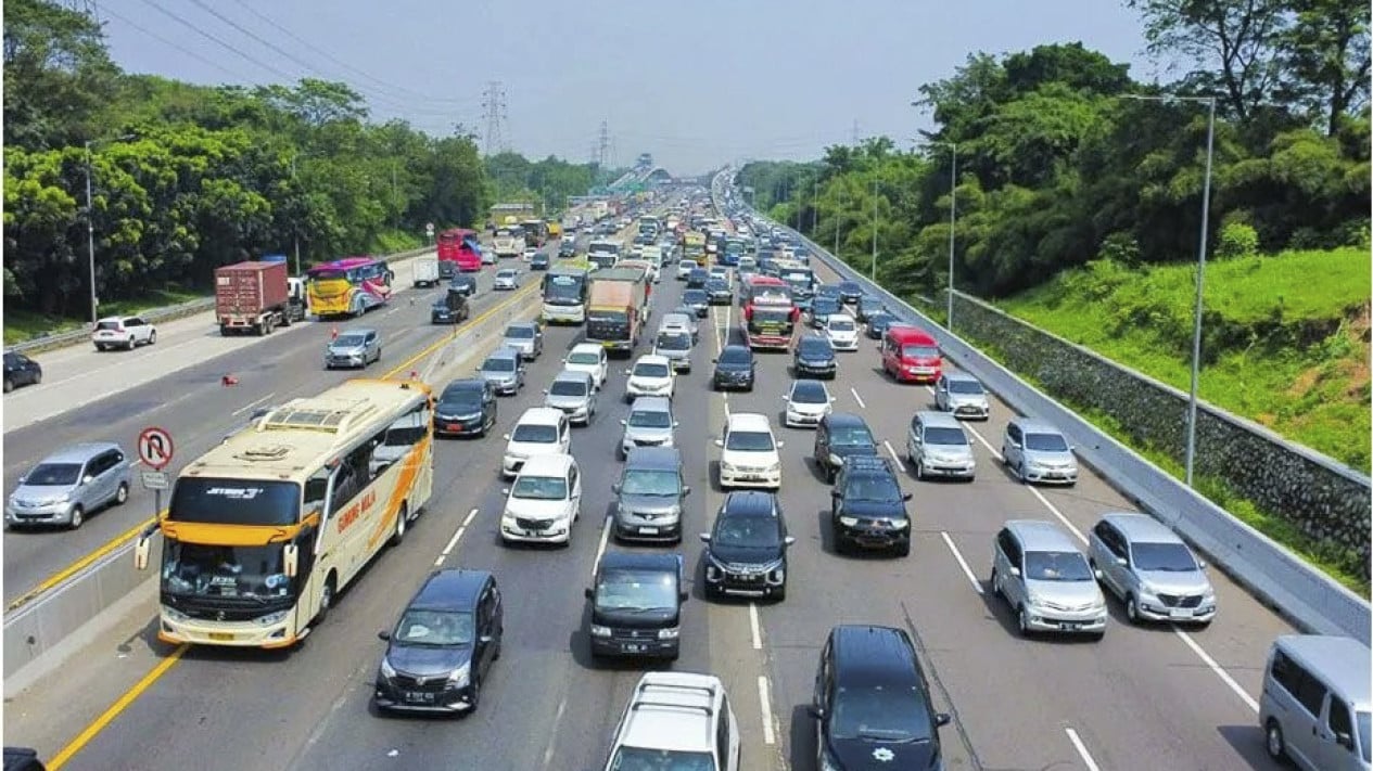 Lonjakan Mudik! Jasa Marga Buka Contraflow KM 47 Tol Japek
