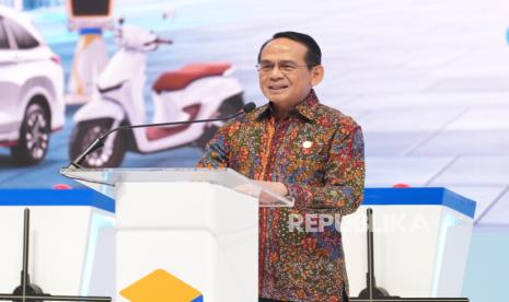 OJK Ungkap Utang Pinjol Masyarakat Indonesia Naik 25 Persen, Tembus Rp98,54 Triliun