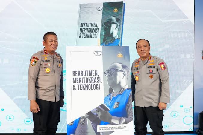Wakapolri Bangun Ilmu Kepolisian Berbasis Riset, Luncurkan Buku dan Resmikan Pusat Studi