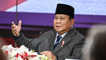 Prabowo Serukan Penghematan: Gaji Dipangkas, BBM Dibatasi, Belanja Ditunda!