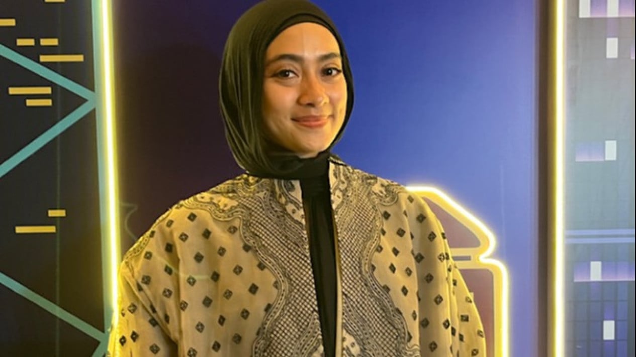 Ayudia Bing Slamet Jelajahi Hong Kong, Ibadah Tetap Jalan!