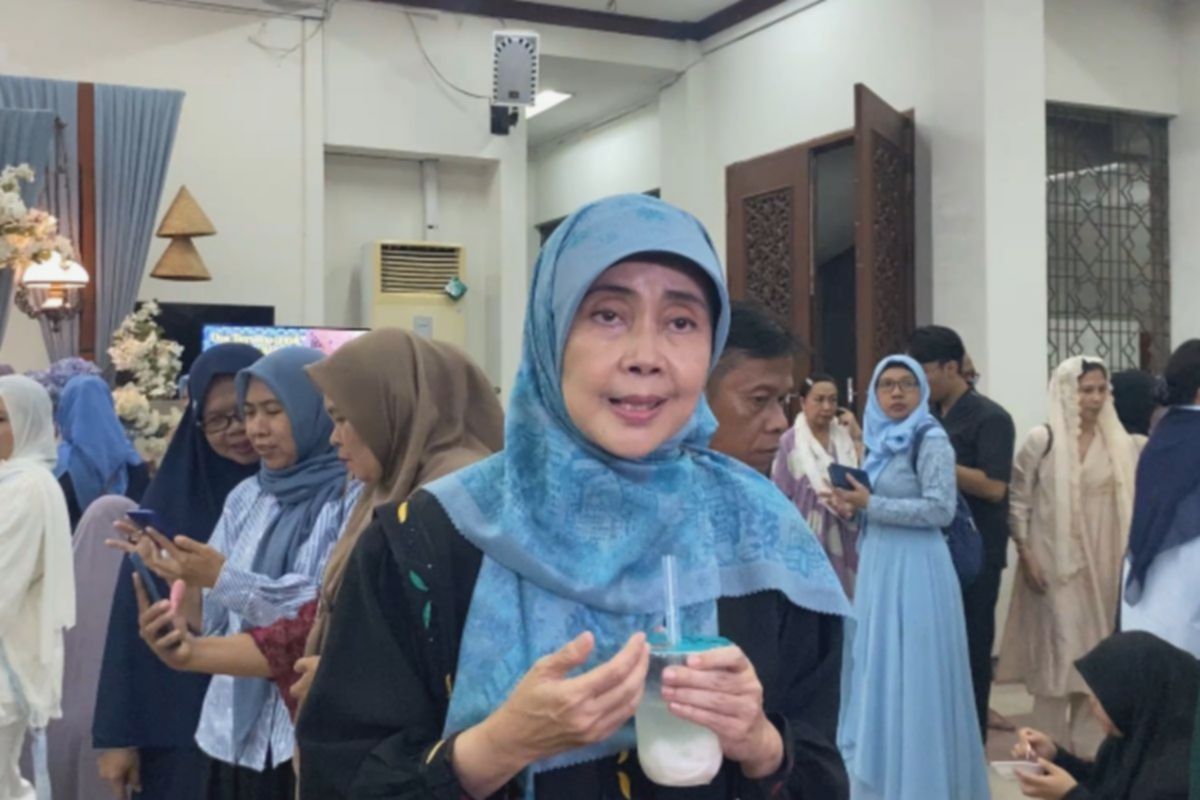 Ibunda Vidi Aldiano Puji Sosok Sheila Dara sebagai Menantu Luar Biasa
