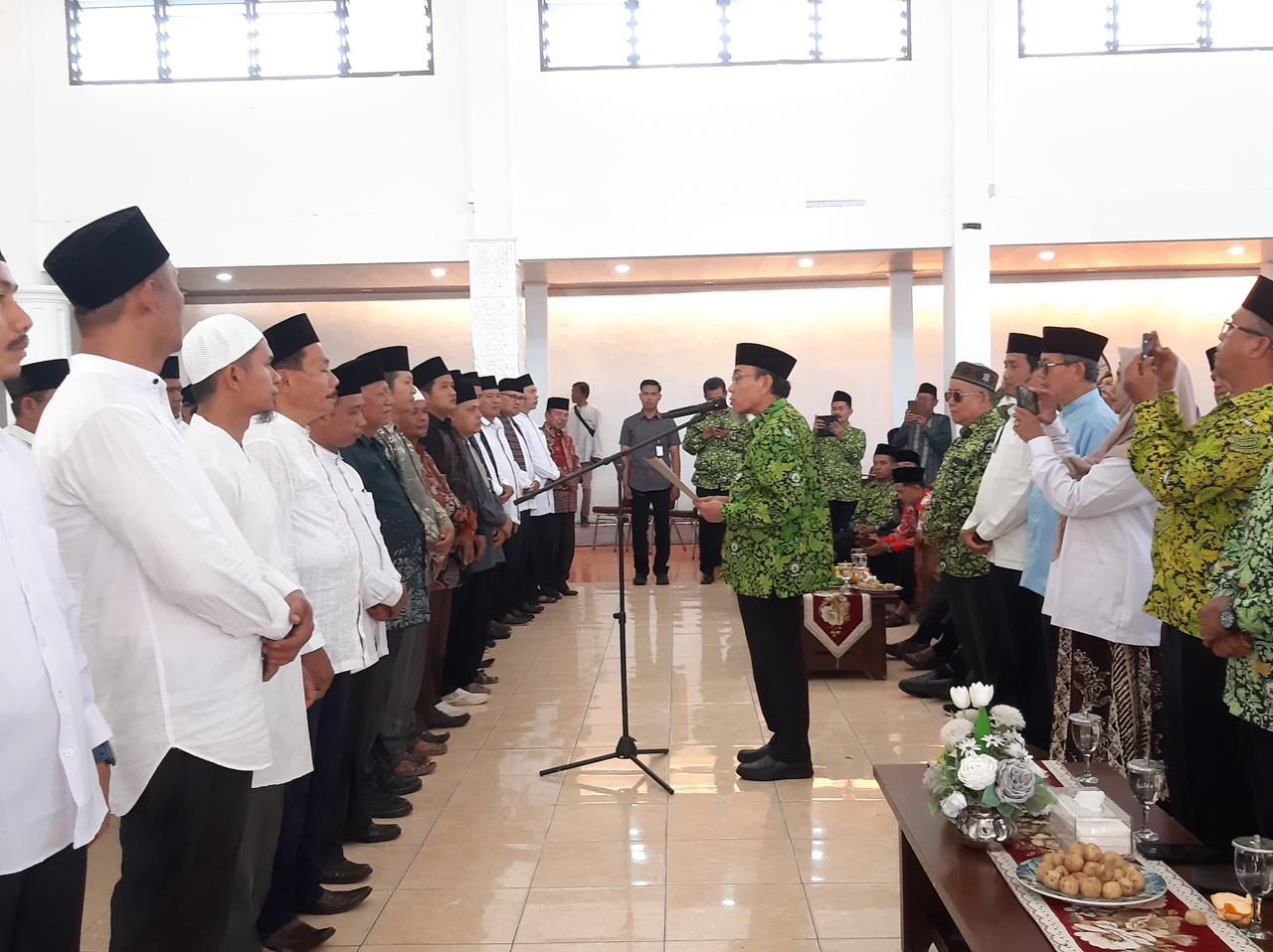 Maigus Nasir Lantik Pengurus Ranting DMI se-Kota Padang
