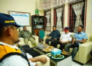Banjir Tanah Datar Hanyutkan Rumah dan Jembatan di Lintau Buo