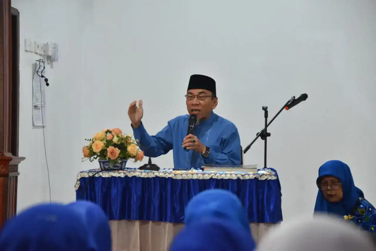 wawako-padang-dorong-bkmt-kuranji-sukseskan-padang-juara