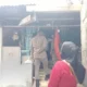 dua-personel-satpol-pp-padang-terluka-diserang-pria-mengamuk