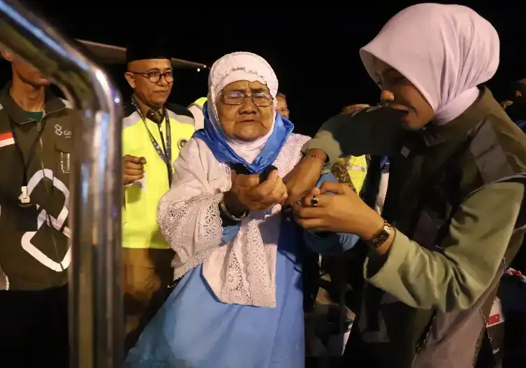 PPIH Embarkasi Padang Terbangkan 3.913 Jemaah Haji ke Arab Saudi Hingga Kloter 10
