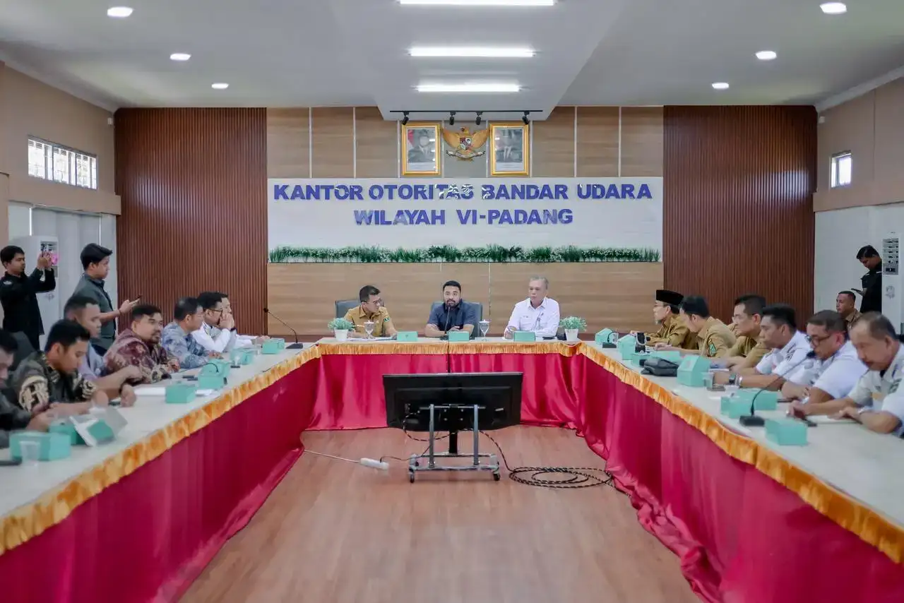 Zigo Rolanda Jamin 165 Petugas KA Tetap Bertugas hingga 2026