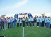Ribuan Warga Dharmasraya Serbu Sport Center untuk Nonton Bola dan Berbelanja