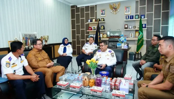 Pemkab Tanah Datar Usulkan Pembatasan Operasional Kendaraan di Jalur Padang Panjang-Bukittinggi