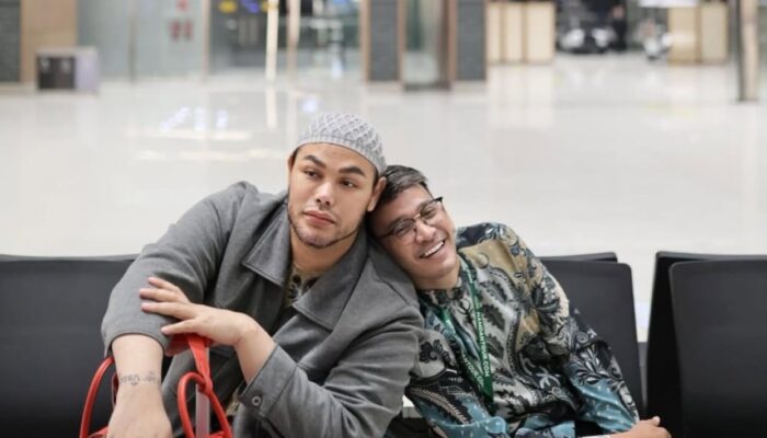 Ruben Onsu dan Ivan Gunawan Tak Sekamar Saat Umrah Bersama