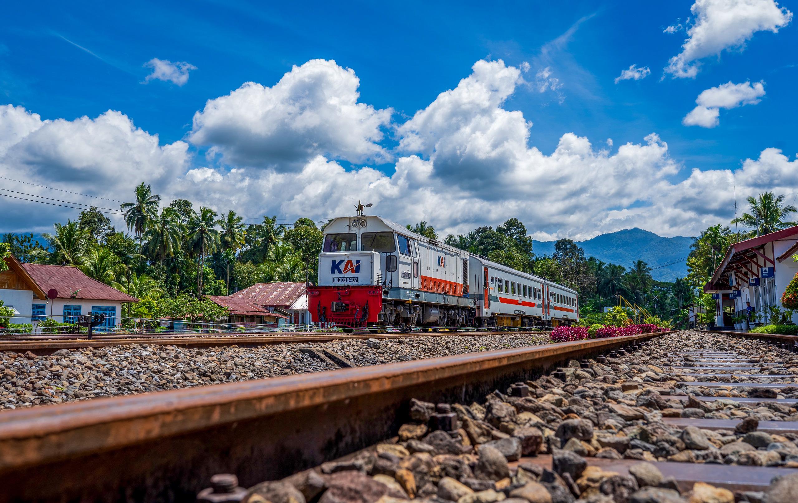 pt-kai-percepat-reaktivasi-jalur-kereta-api-di-sumbar