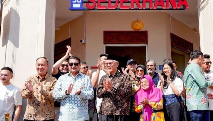 Menteri Ekraf Resmikan Restoran Sederhana di Singapura, Kuliner Minang Mendunia