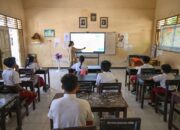 Kemendikdasmen Percepat Digitalisasi Pendidikan di Ratusan Sekolah Pelosok Teluk Bintuni