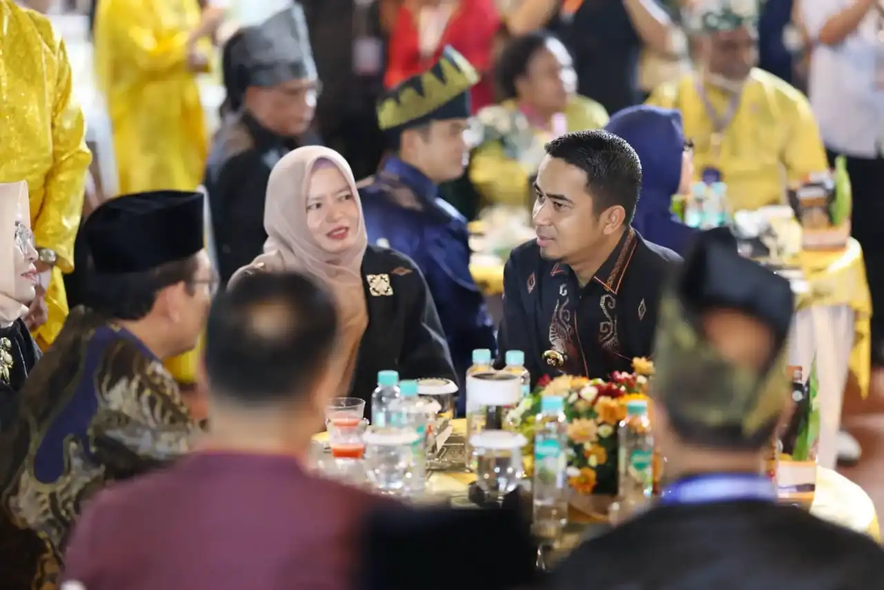 tingkatkan-kualitas-layanan-publik,-wali-kota-solok-ikuti-rakernas-apeksi