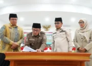 Delapan Fraksi DPRD Tanah Datar Sahkan Ranperda Pertanggungjawaban APBD 2025