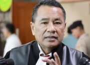Hotman Paris Galang Dana Bantu Korban Penganiayaan Oknum Polisi Aktif