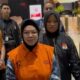 kpk-tahan-bupati-sukoharjo-etik-suryani