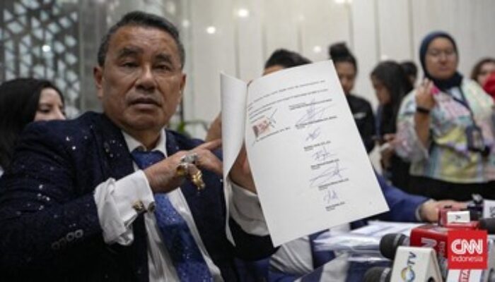 Hotman Paris Mundur Jadi Pengacara Febrie Adriansyah Akibat Sakit Saraf Kejepit