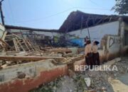 Ruang Guru SDN 2 Tugu Indramayu Ambruk, Siswa Terpaksa Belajar Berdesakan