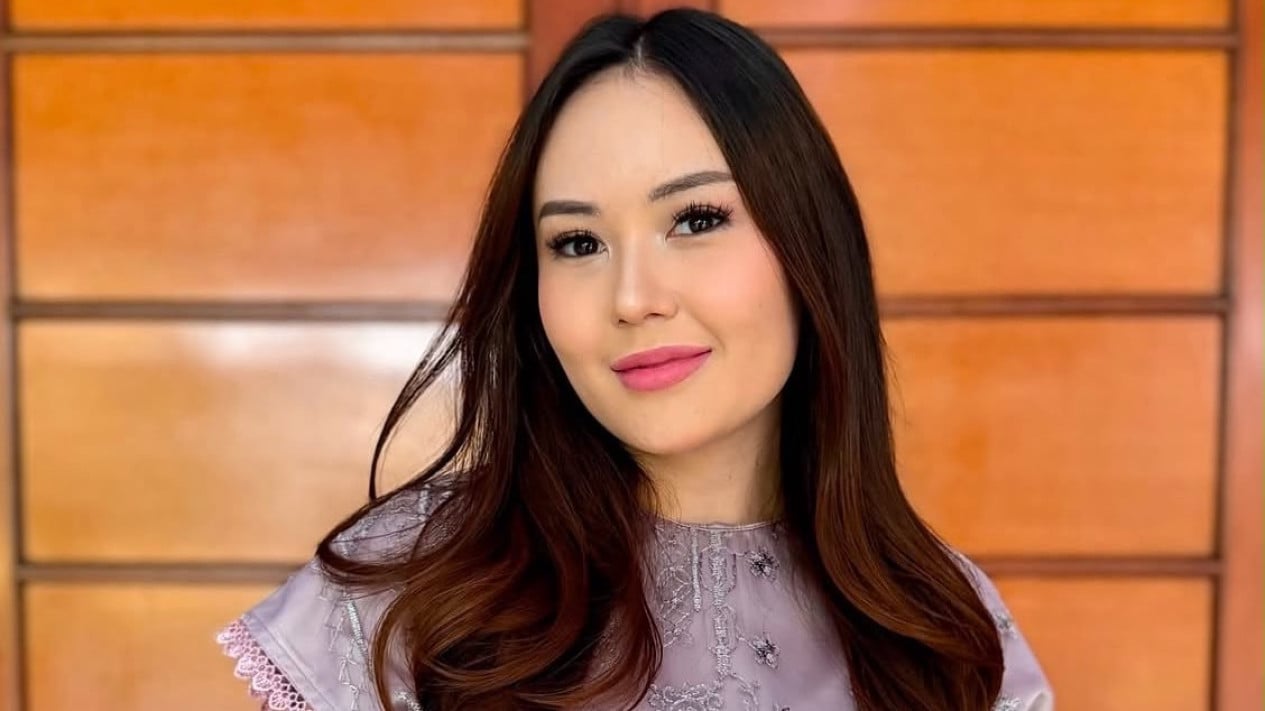 sarah-gibson-tolak-mentah-mentah-permintaan-maaf-suami-yang-ketahuan-selingkuh
