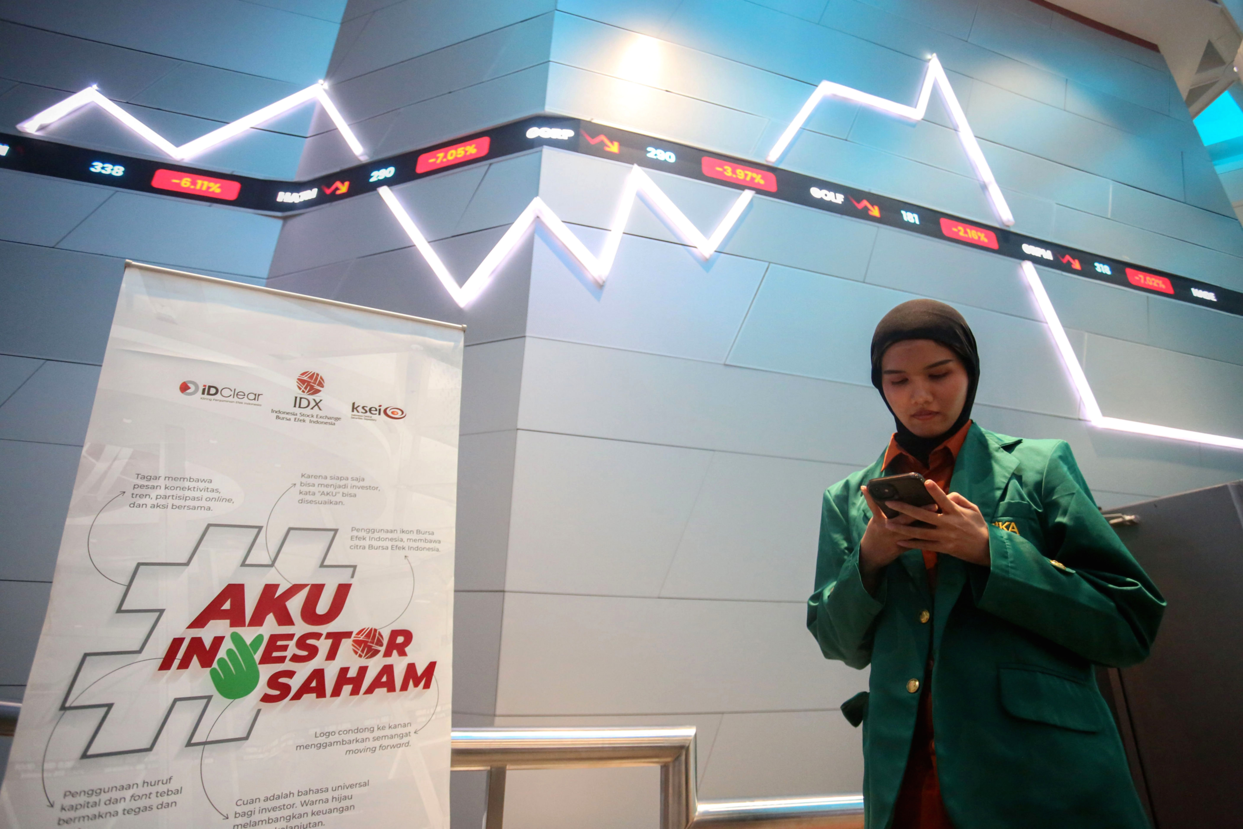 Gubernur Bank Indonesia Perry Warjiyo memberikan keterangan pers di kantor BI Jakarta.