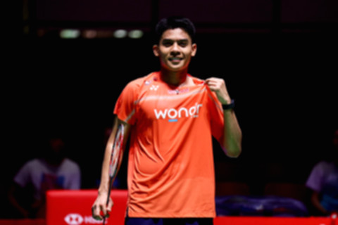 Pebulu tangkis tunggal putra Indonesia Moh. Zaki Ubaidillah beraksi di lapangan Japan Open 2026
