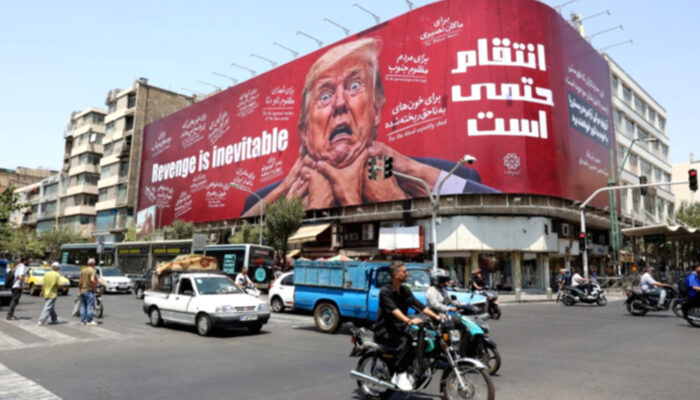 Iran Serang Pangkalan AS Saat Trump Temui Netanyahu