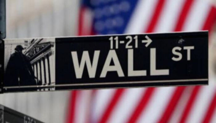 Wall Street Melemah, Saham Sektor Chip Tekan Indeks Nasdaq