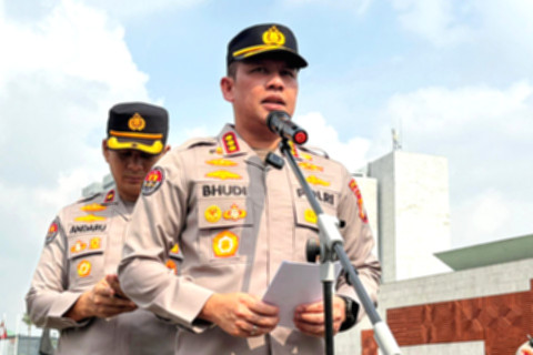 Pihak PWI Pusat saat mendatangi SPKT Polda Metro Jaya untuk melaporkan Hotman Paris