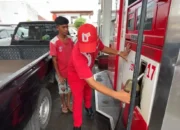 Hambatan Logistik Picu Antrean SPBU, Pemprov Sumbar Pastikan Stok BBM Aman