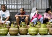Tabung gas LPG 3 kg yang sering digunakan masyarakat sebagai bahan bakar rumah tangga