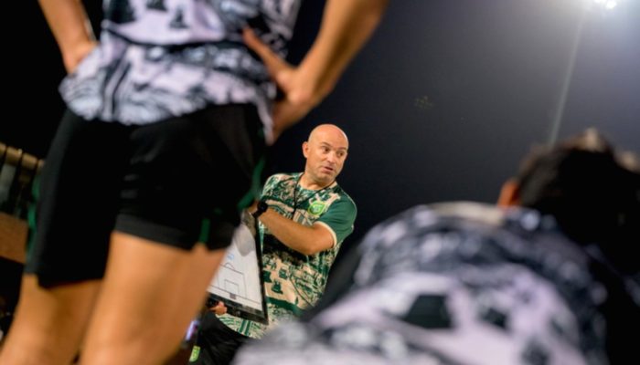Persebaya Masih Bisa Tambah Pemain, Bernardo Tavares Enggan Asal Belanja
