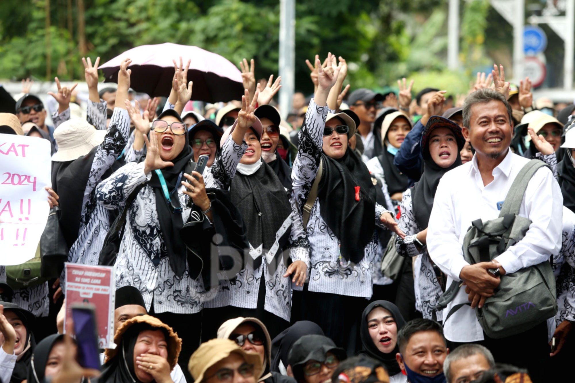 Menteri Dalam Negeri Tito Karnavian saat memberikan keterangan terkait kebijakan status kepegawaian PPPK