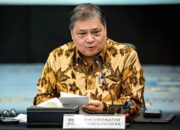 Menteri Koordinator Bidang Perekonomian Airlangga Hartarto memberikan keterangan terkait pengembangan ekosistem AI dan pusat data.