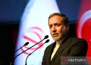 Menteri Luar Negeri Iran Abbas Araghchi memberikan pernyataan resmi terkait sanksi ekonomi Amerika Serikat.
