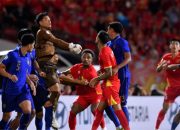 Pemain tim nasional sepak bola Vietnam melakukan sesi latihan jelang laga leg kedua final Piala AFF 2026