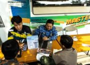 Menteri Koordinator Bidang Perekonomian Airlangga Hartarto saat memberikan keterangan terkait program vokasi dan magang.