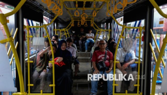 Tarif Bus Transbandara Rute Blok M-Soetta Resmi Rp 15 Ribu