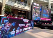 Turnamen esports Mobile Legends dalam rangka Hari Bhakti Postel ke-81 di Rasuna Epicentrum, Jakarta.