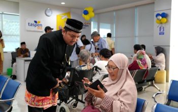 Direksi Taspen Kunjungi Langsung Pensiunan di Hari Pelanggan Nasional 2026