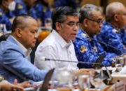 Menteri Ketenagakerjaan Yassierli memberikan keterangan terkait kebijakan upah minimum di Jakarta.