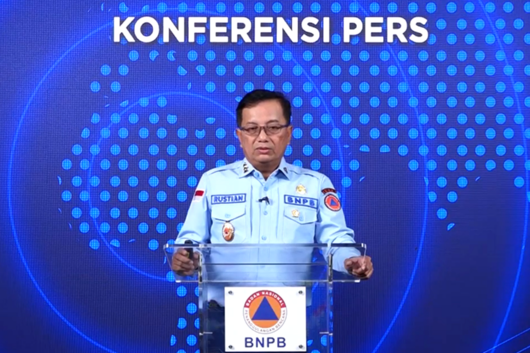 Sekretaris Utama BNPB Rustian memberikan keterangan terkait pengajuan tambahan dana penanggulangan bencana