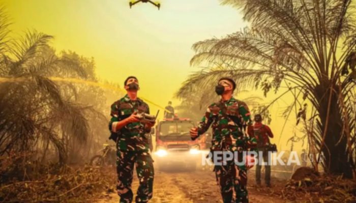 TNI AU Gunakan Drone Thermal dan OMC Padamkan Karhutla